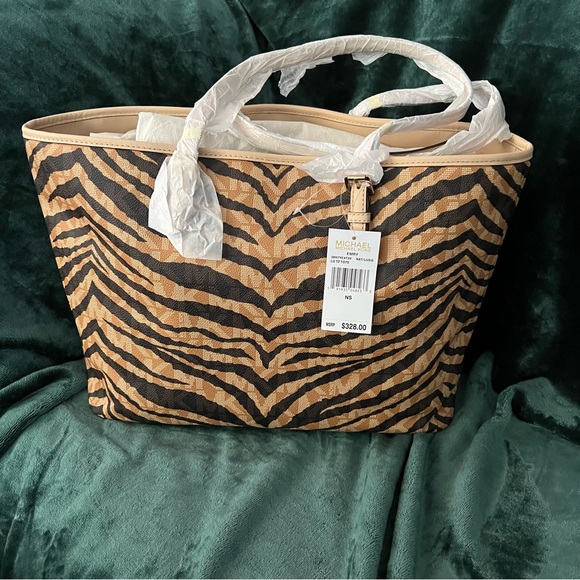 NWT MICHAEL Michael Kors Emry Large Tote - Picture 4 of 8